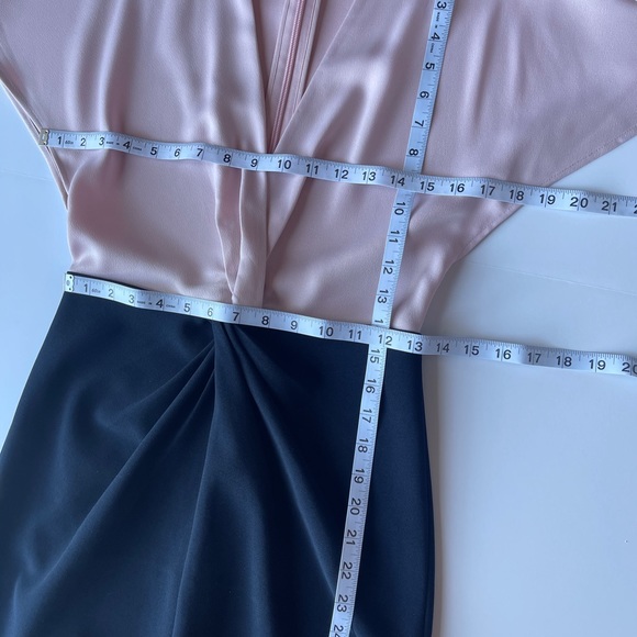 TED BAKER ELLAME 2-TONE SHEATH MIDI TWIST DRESS - Picture 11 of 16